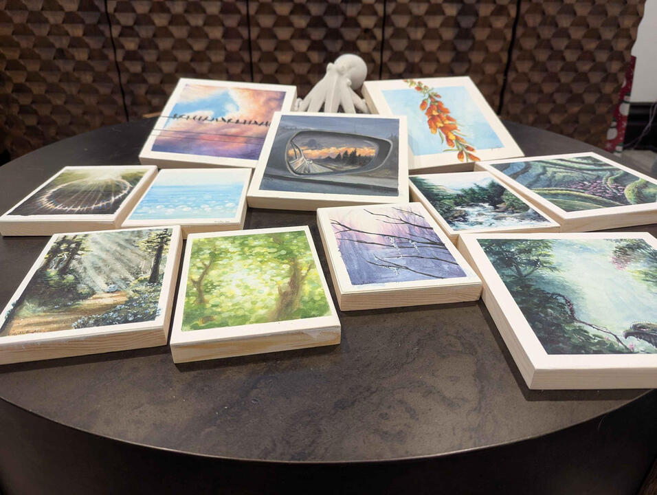 Assorted 5"x7" and 8"x8"